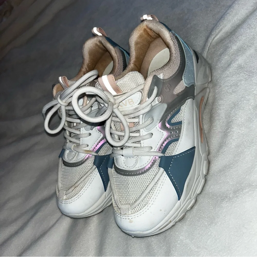 Chunky 90’s Style SHEIN Sneakers Sz 6.5
